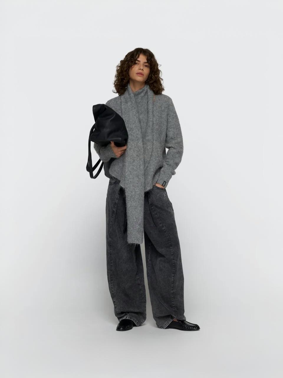 01_20260402_10DAYS_PF26_E-COM_Day3_018_480x658@2x 10DAYS: Ausgefallener und kuscheliger Wickel-Schal-Pullover 20-604-6203 – Bild 1